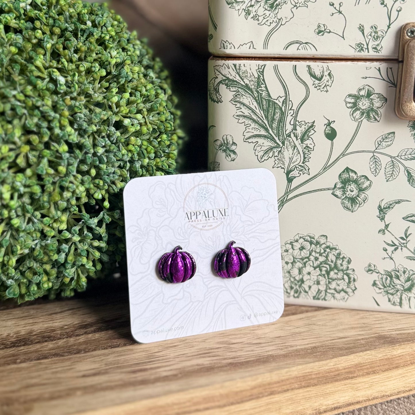 METALLIC PUMPKINS- STUDS