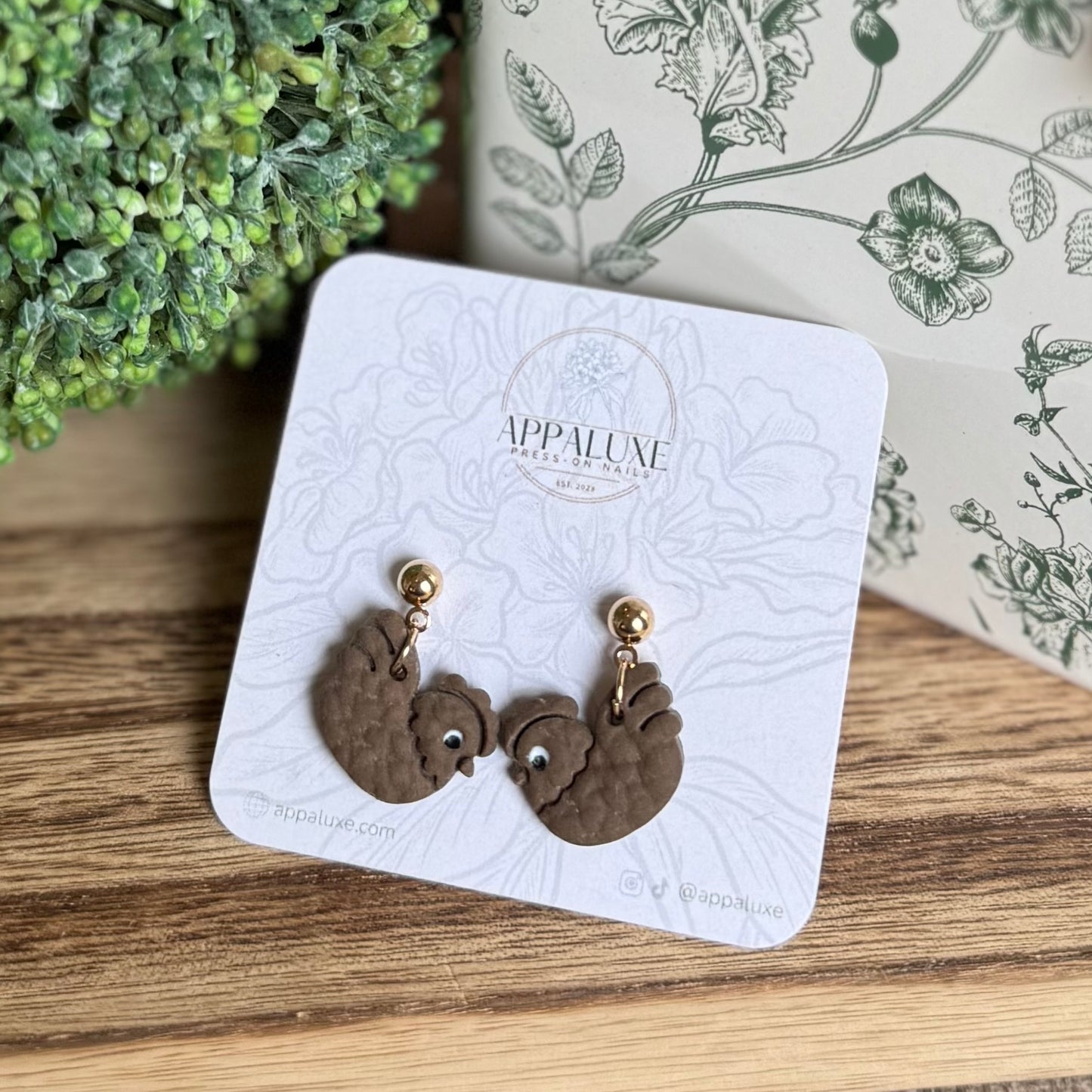 LITTLE HENS- DANGLES