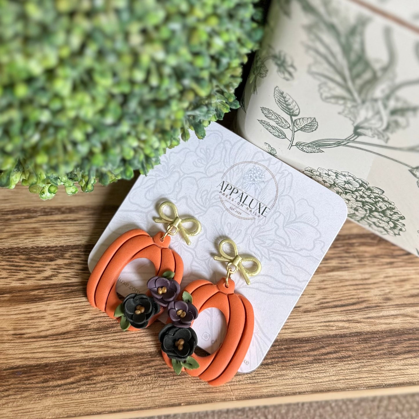 PUMPKIN W/ FLORALS- DANGLES