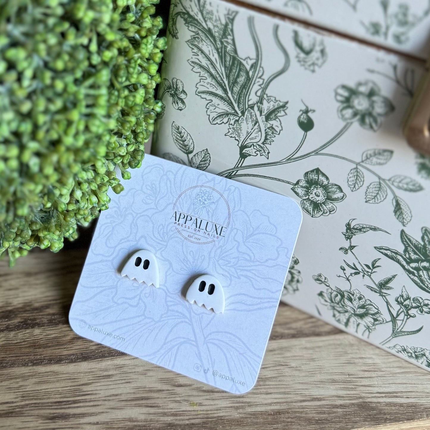 MINI GHOSTS - STUDS