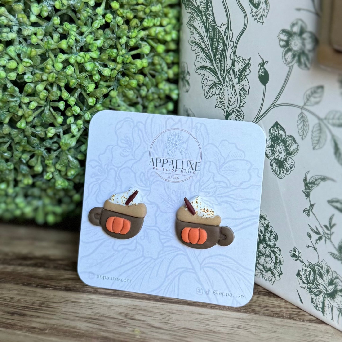 PUMPKIN LATTE MUG- STUD