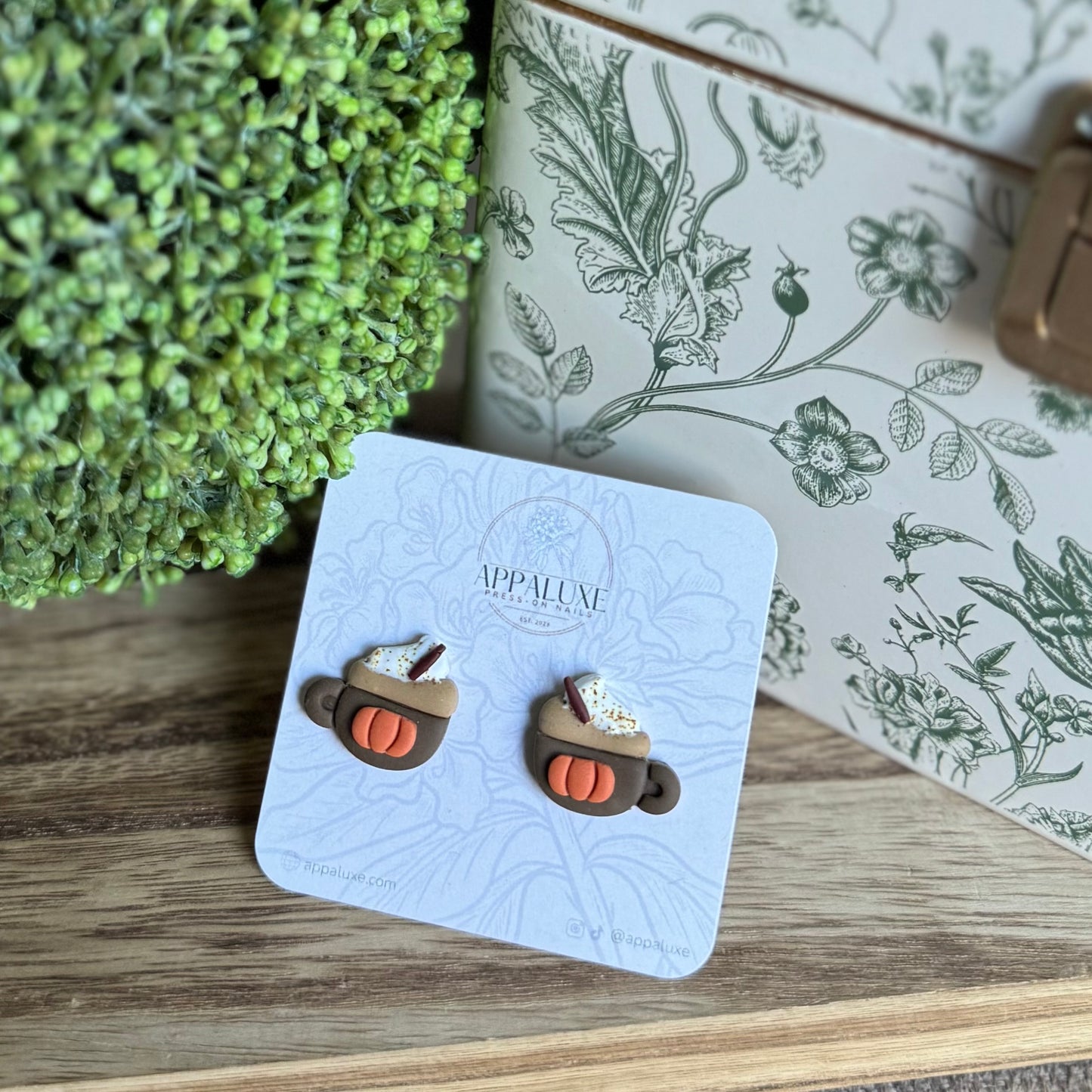 PUMPKIN LATTE MUG- STUD