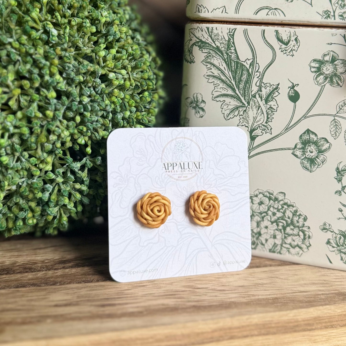 BRAIDED ROSETTE- STUDS