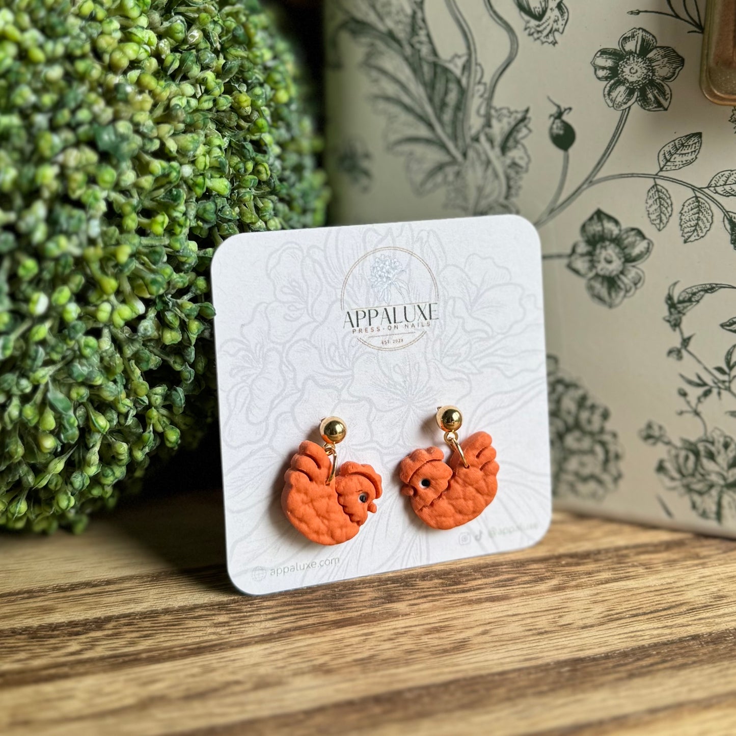 LITTLE HENS- DANGLES