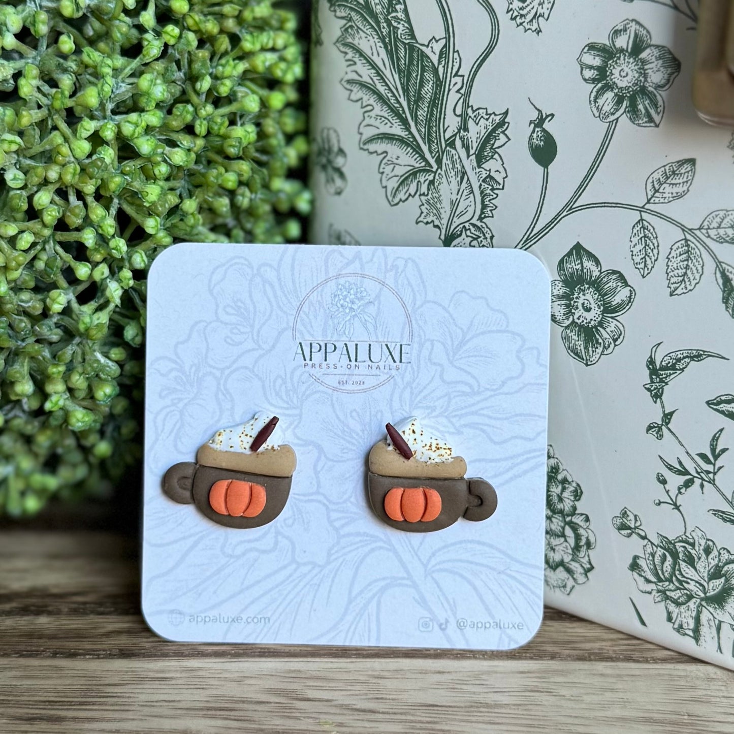 PUMPKIN LATTE MUG- STUD