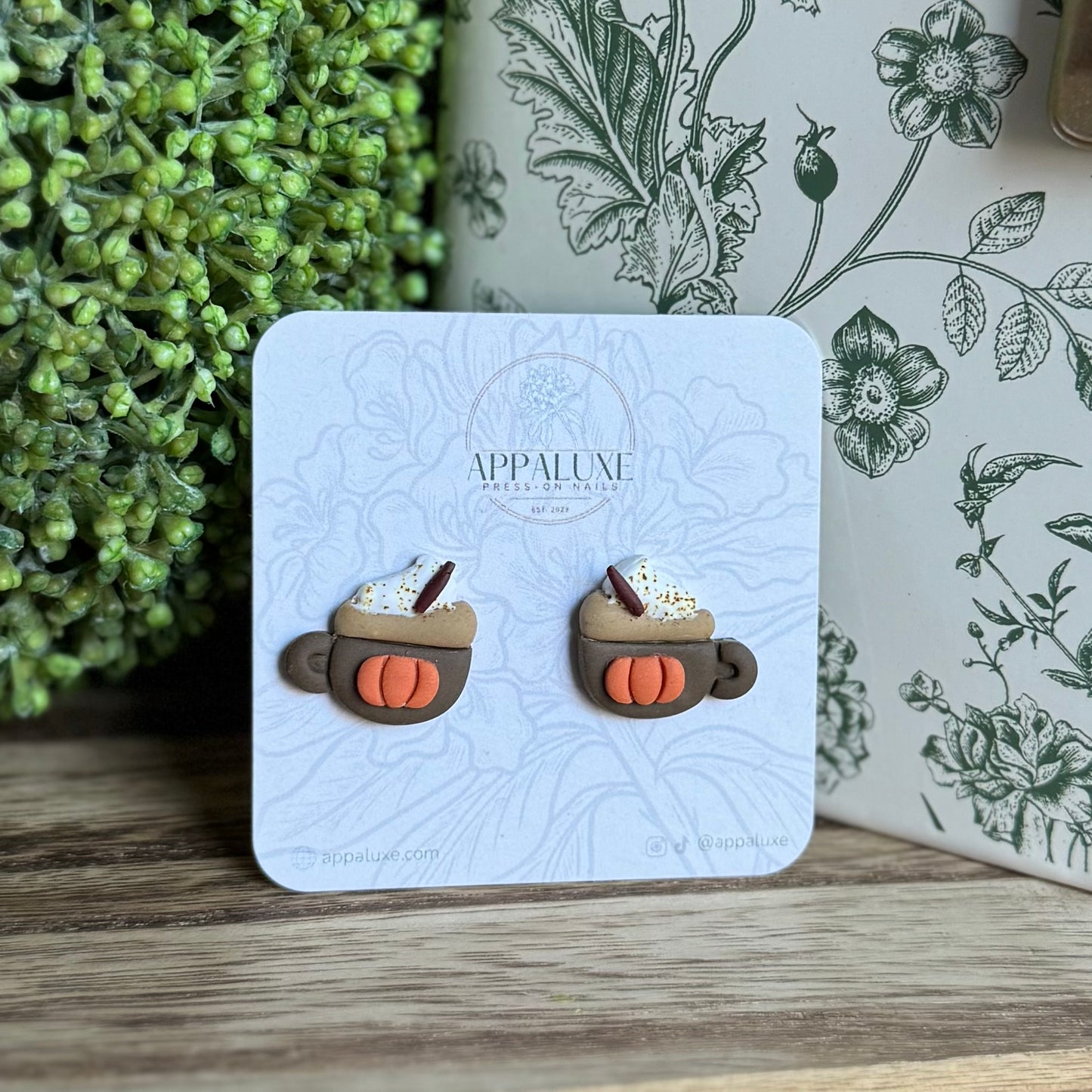 PUMPKIN LATTE MUG- STUD